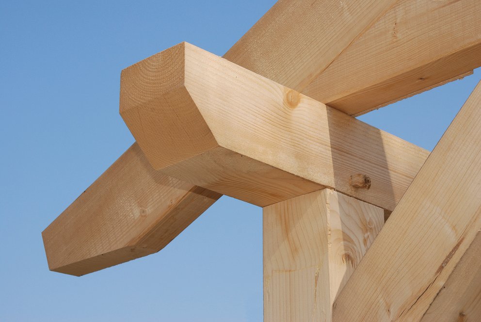 Beams for a roof truss