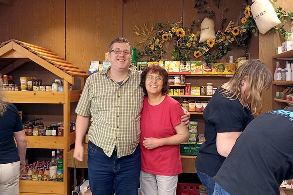 Helping hands for spring cleaning at the food bank