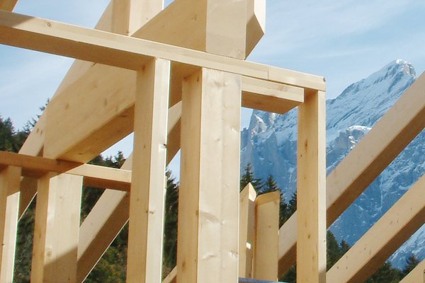 Trimming of a roof truss
